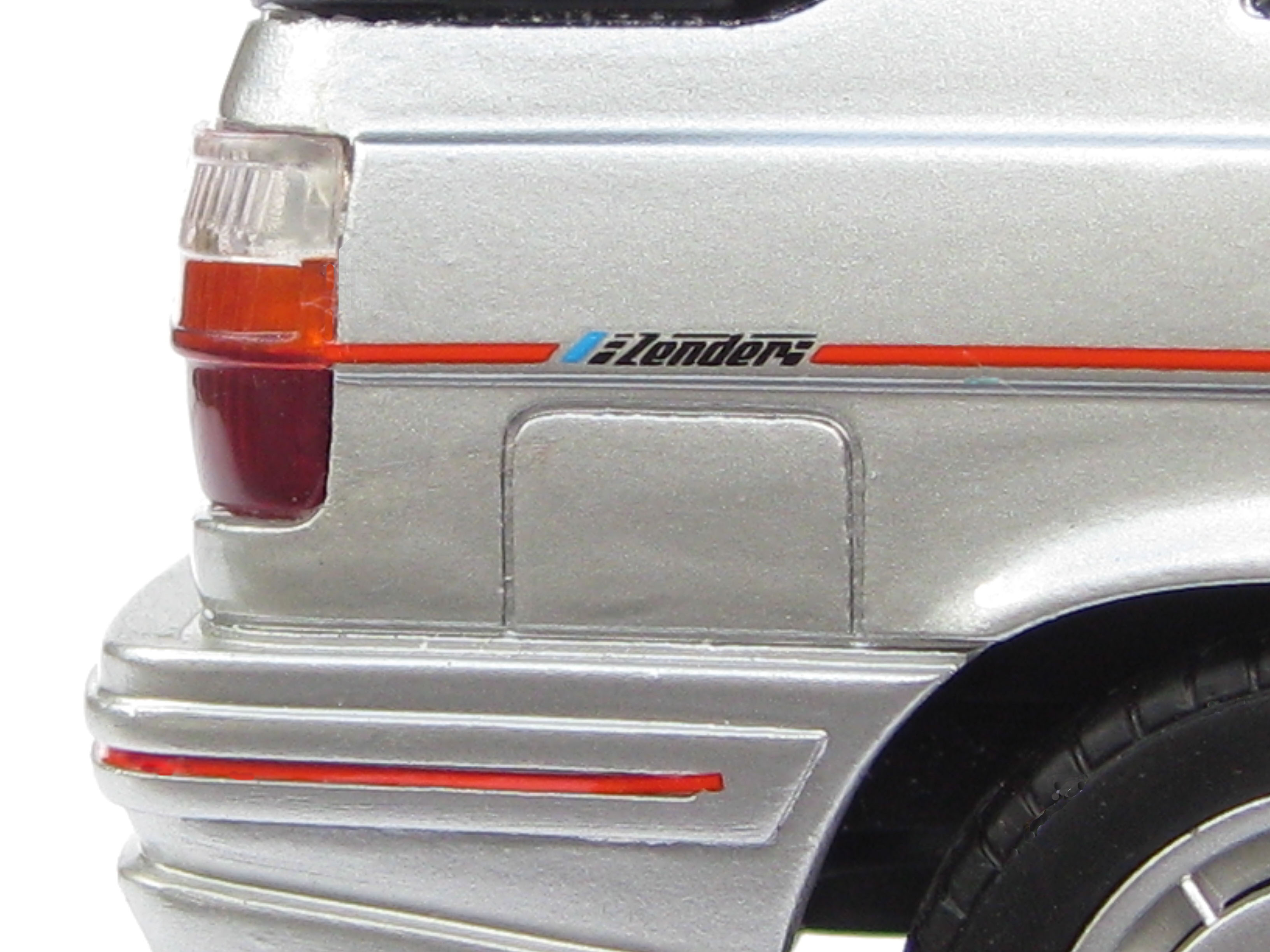 R11 Turbo Zender