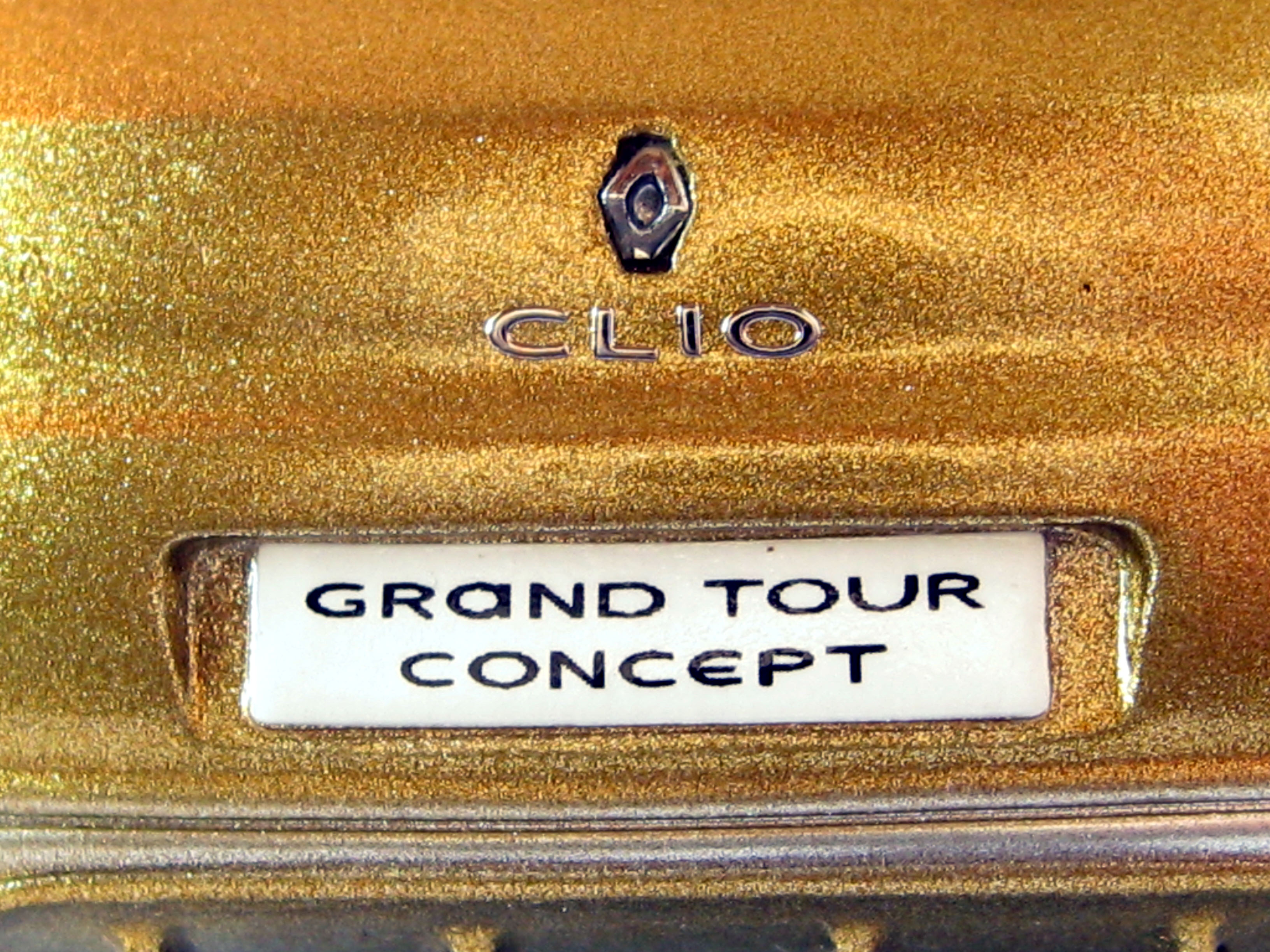 Clio Grand Tour Concept