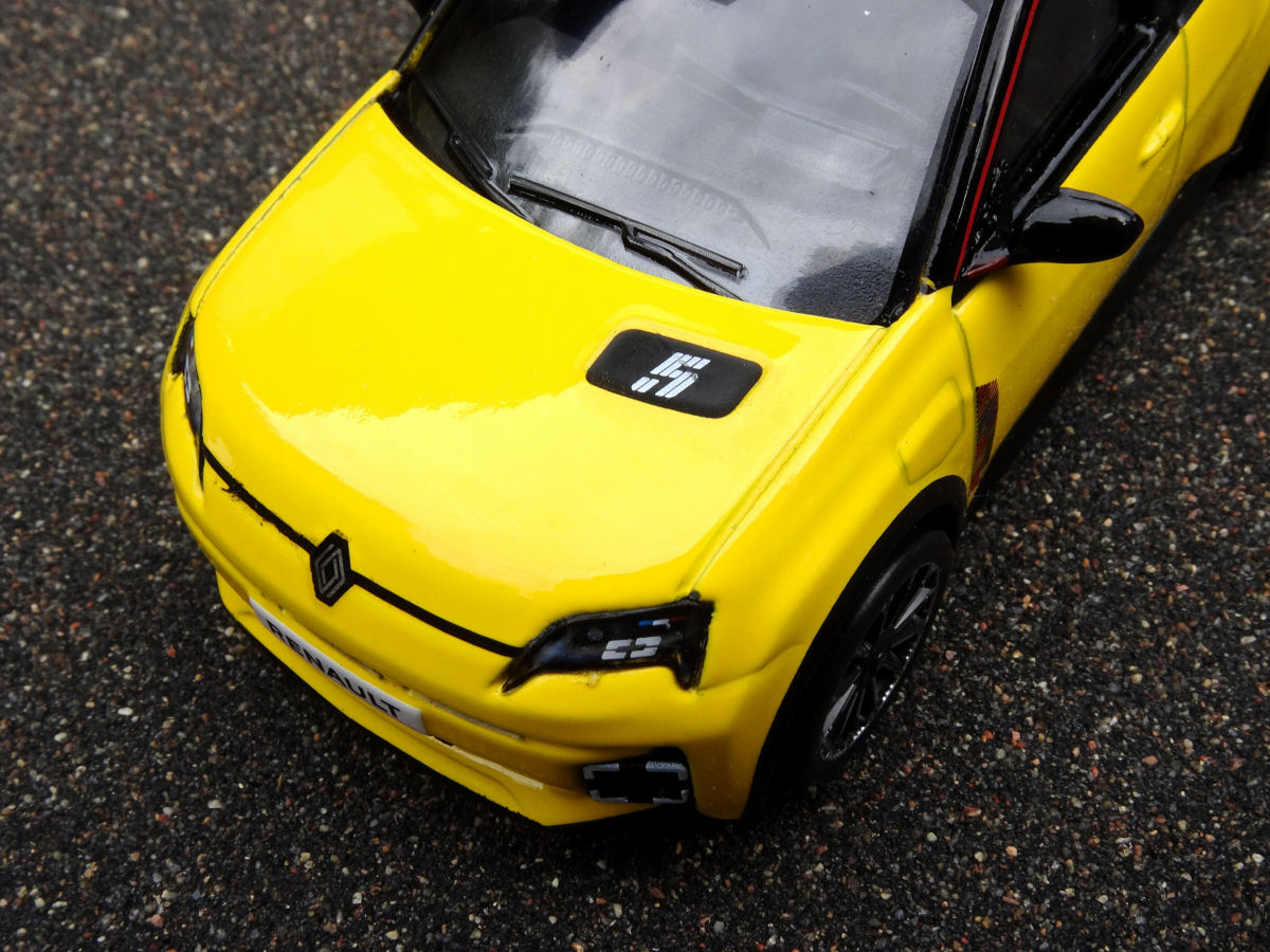 R5 E-Tech  