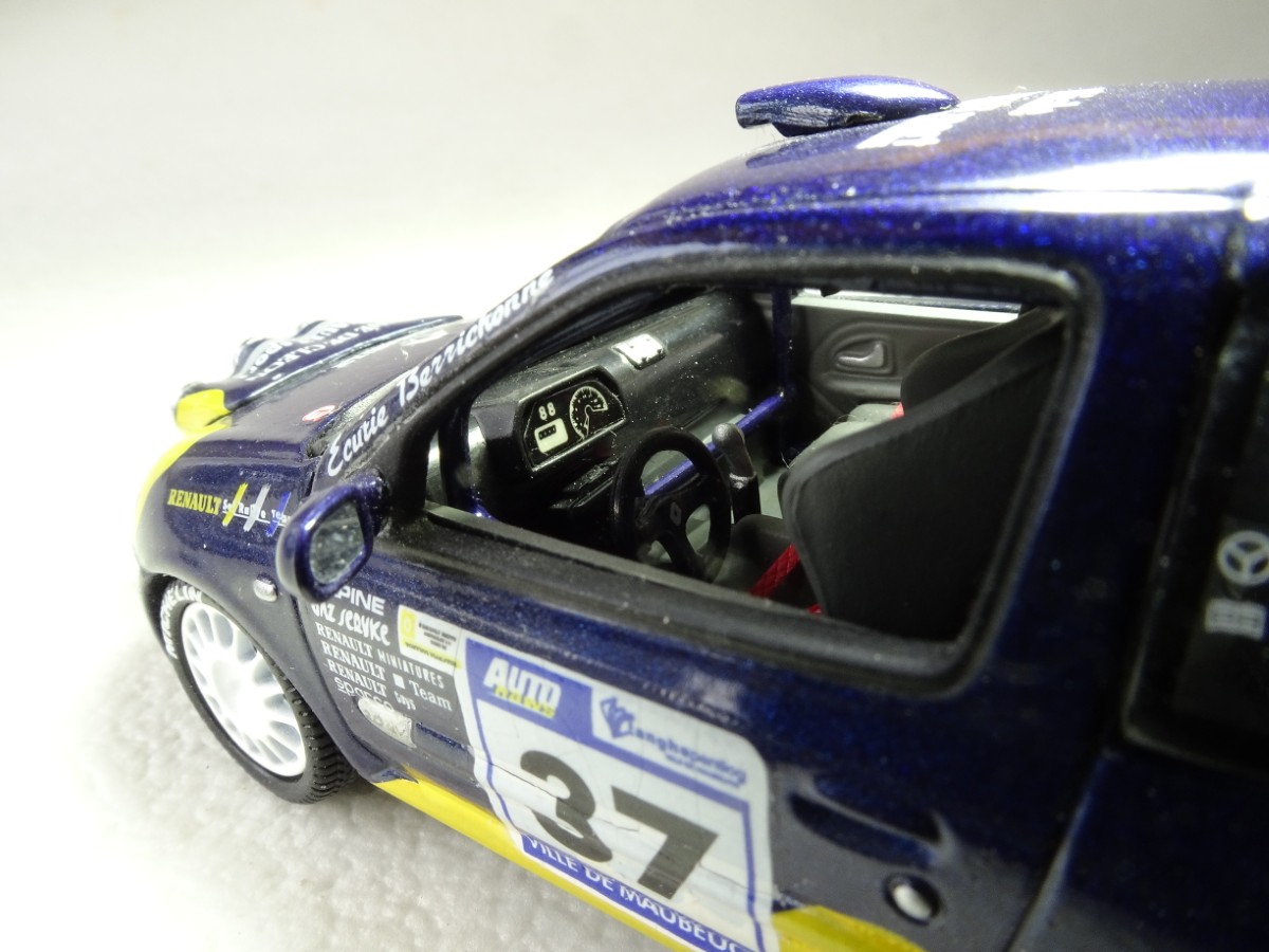 Clio 2 ph2 RS gr. N3   